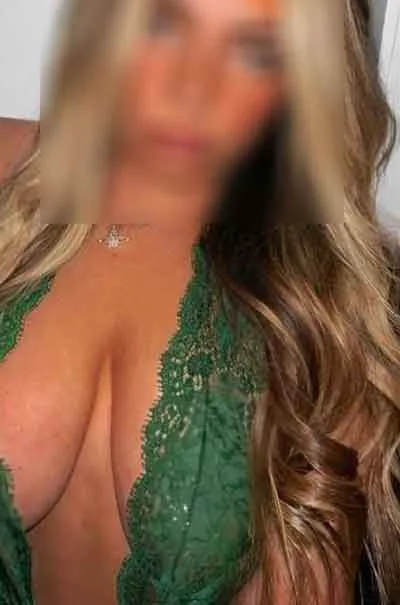 Amira, 31 år